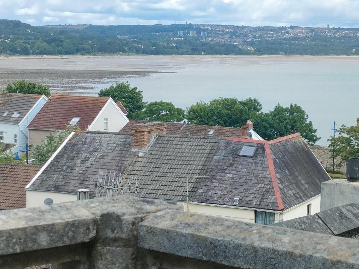 Fishermen'S Cottage With Log Burner, 2 Bathrooms & Sea Views From Garden Terraces Mumbles Exterior foto
